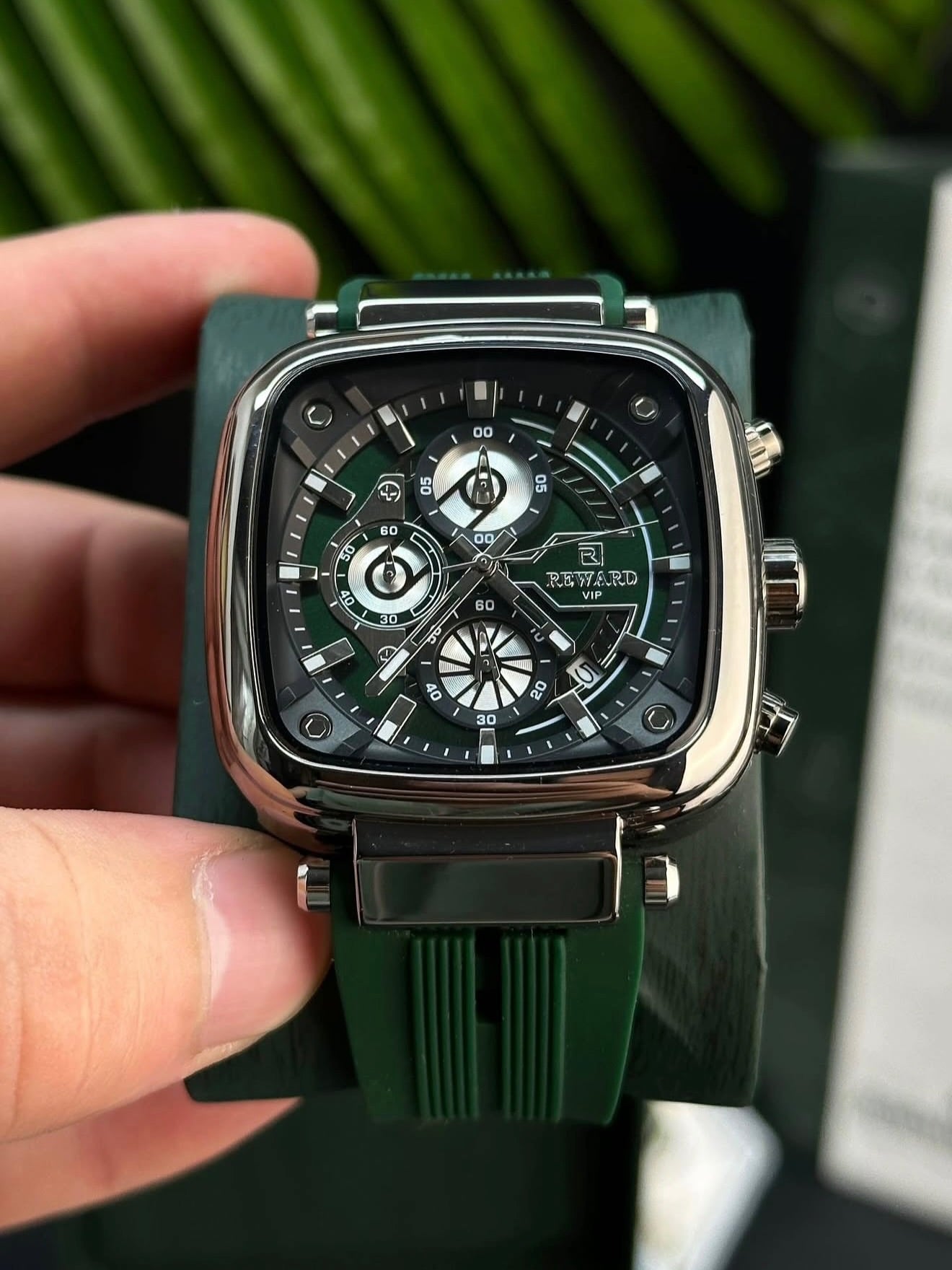 Reward Watch For Men's With Box